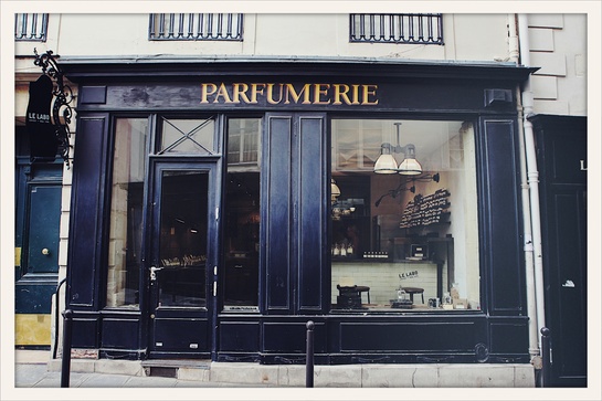 parfumerie_le_labo_paris_578694850_north_545x-1