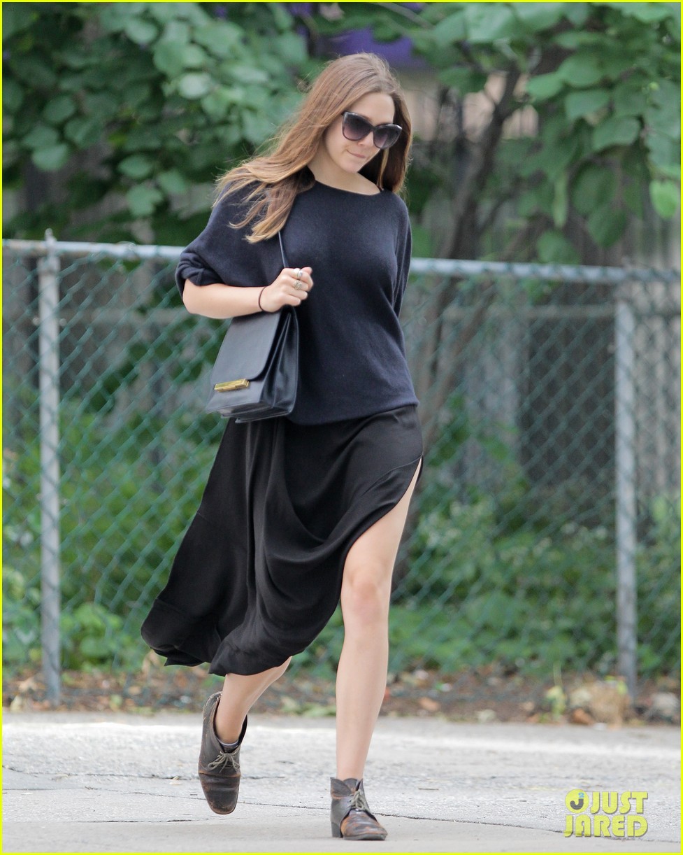 Elizabeth Olsen out in New York