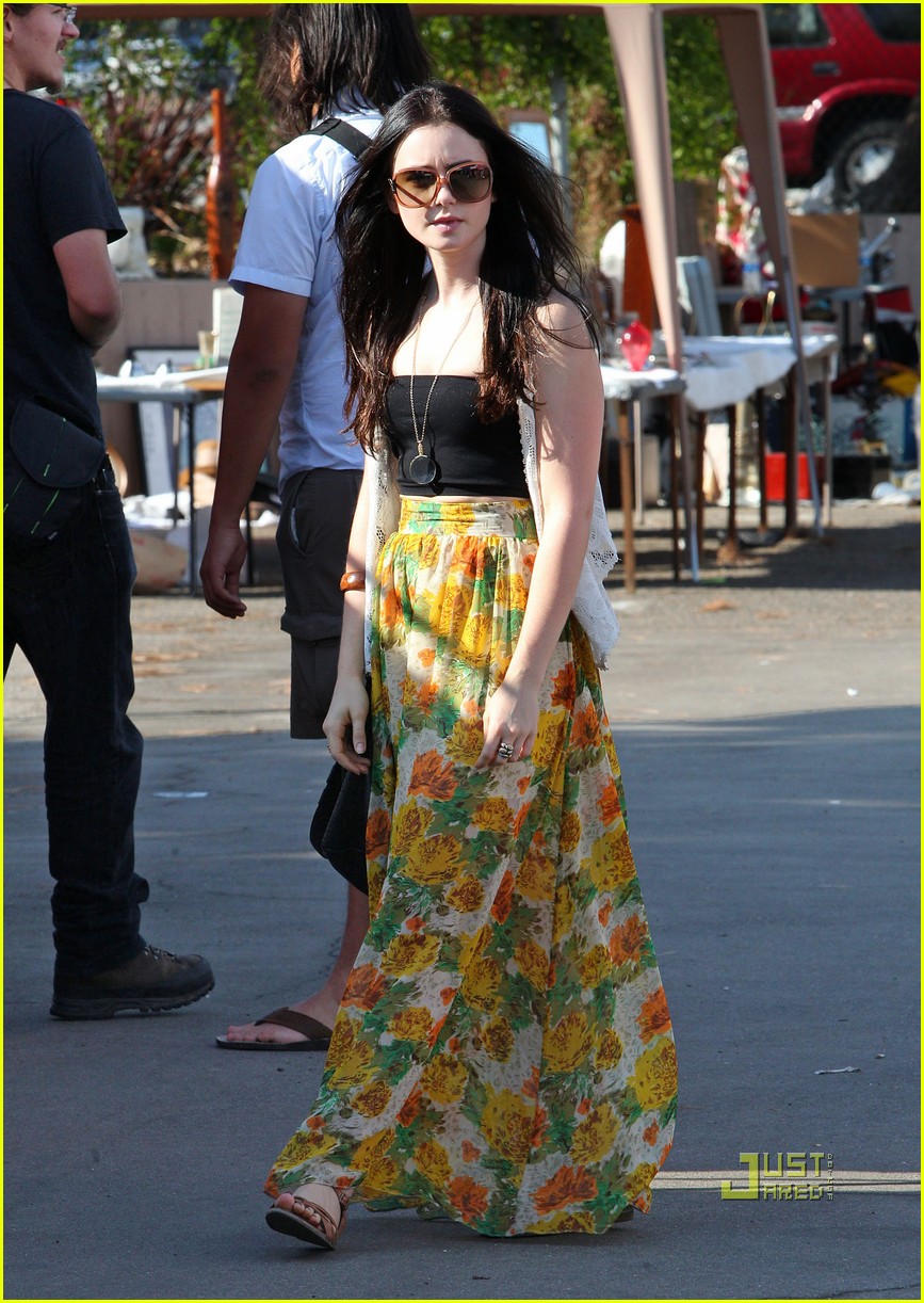 Exclusive - Lily Collins At The Flea Market With Her Mom