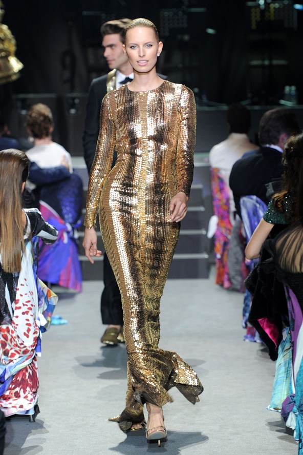 Karolina Kurkova in Roberto Cavalli.