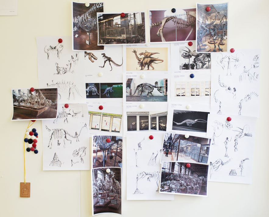 moodboard_d_inspirations_pour_les_vitrines_louis_vuitton_557287329_north_883x.1