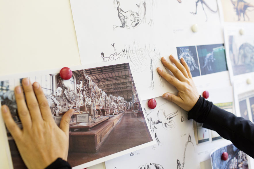 moodboard_d_inspirations_pour_les_vitrines_louis_vuitton_717387178_north_883x.1