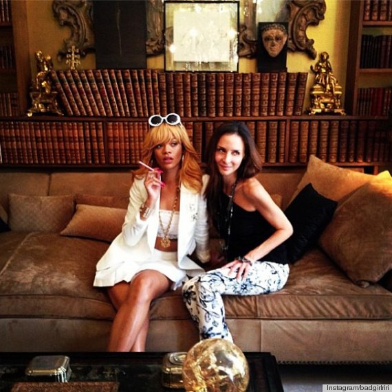 o-RIHANNA-CHANEL-570-5