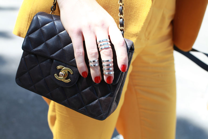 street_looks____la_fashion_week_homme_printemps___t___2014_de_milan__jour_3_sac_chanel_et_bagues_berb__re_de_repossi_831054925_north_883x.1