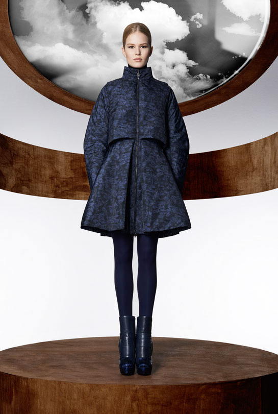 la_collection_moncler_m_par_mary_katrantzou__disponible____partir_du_mois_d_ao__t_dans_les_boutique_moncler____travers_le_monde_639532970_north_545x.1