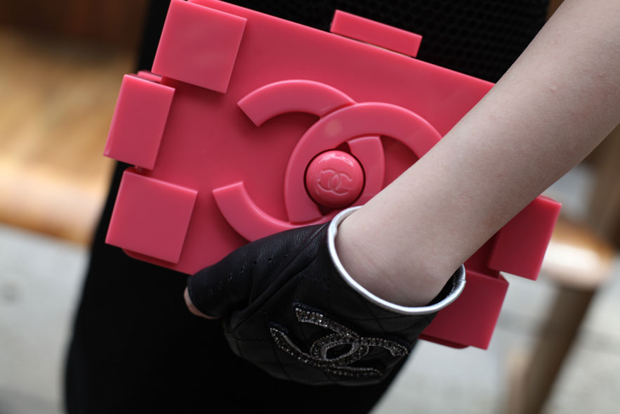 street_looks____la_fashion_week_haute_couture_de_paris__jour_2_sac_chanel_947654819_north_883x.1