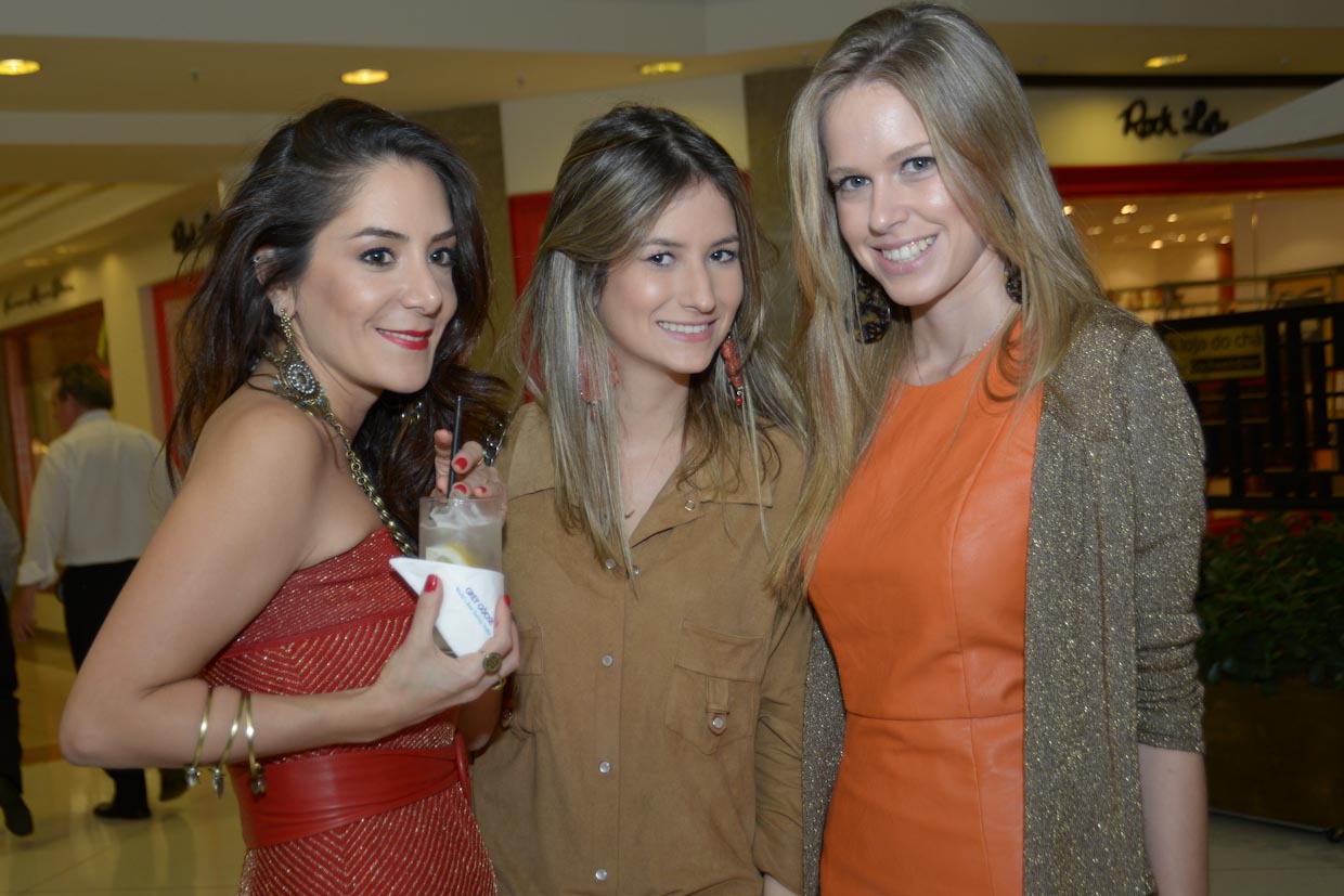 Camilla Fernandes, Sandra Domingues E Luiza Setubal_1081