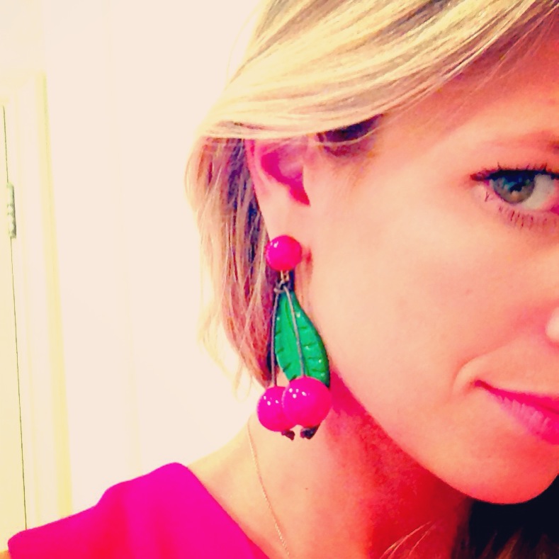 Detalhe do brinco LOOL