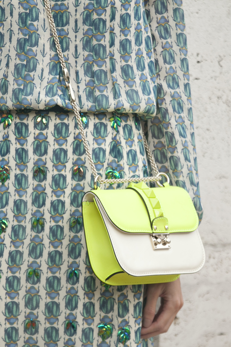 Detalhe da bolsa Valentino