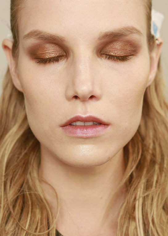 en_backstage_du_defile_gucci_printemps_ete_2014_134356469_north_545x.1