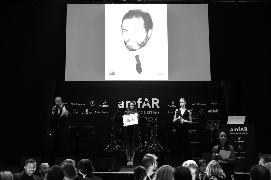 vente_aux_ench__res_de_polaroid_par_andy_warhol_473075399_north_883x