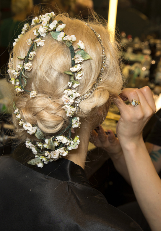 en_backstage_du_defile_dolce___gabbana_2014__fashion_week_milan_printemps___t___2014_427230460_north_545x.1
