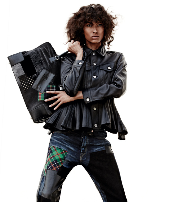 l___amazona_de_loewe_revisit___par_junya_watanabe_511339789_north_545x