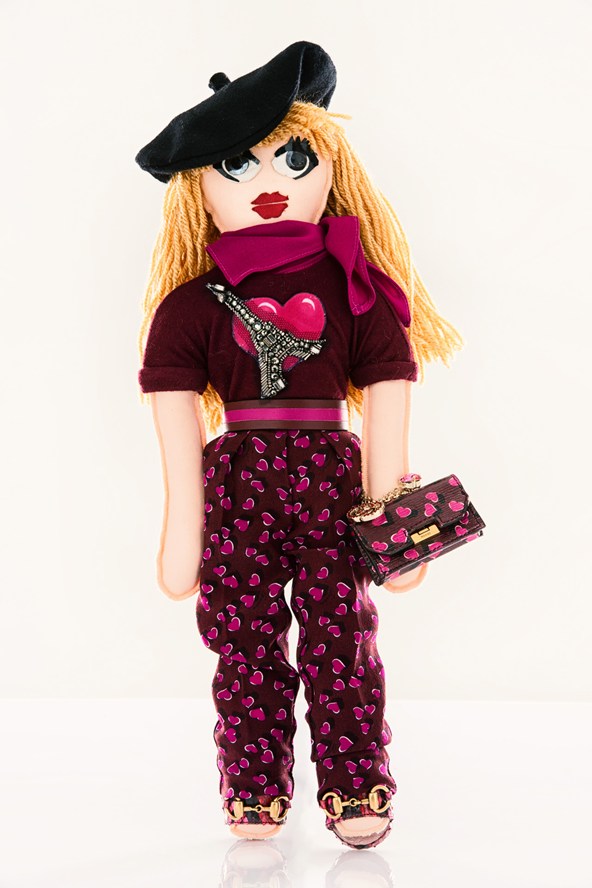 Gucci-unicef-designer-doll-vogue-26nov13-pr_592x888