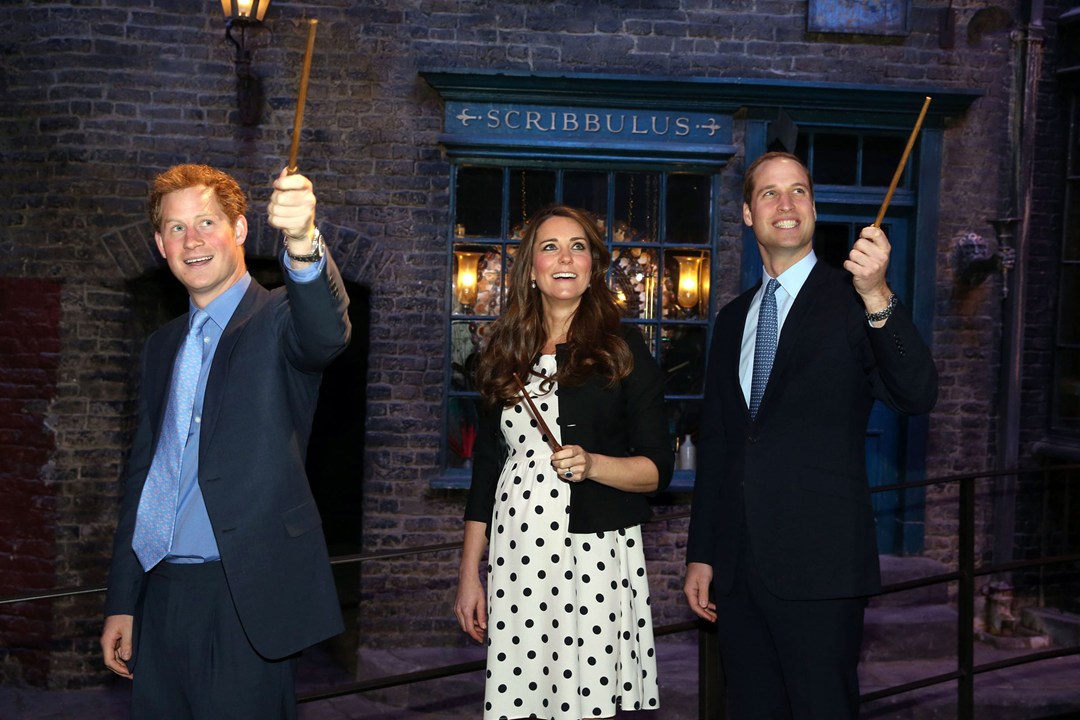 Duchess-of-Cambridge-wands-26Apr13-PA_b_1080x720