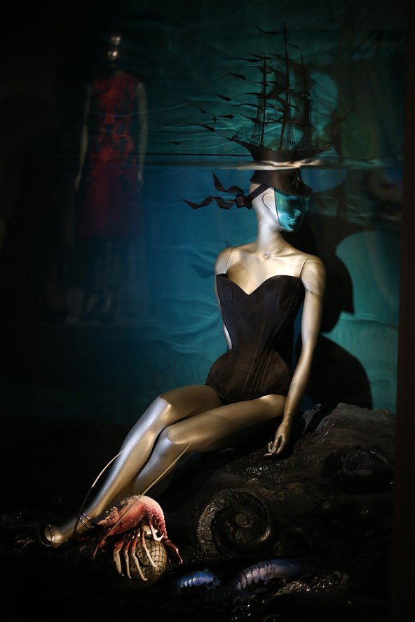 Isabella-blow-3-vogue-19nov13-pr_b-_592x888