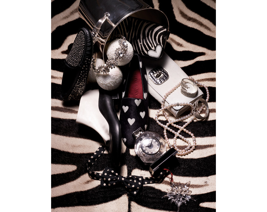 les_mocassins_gommino_couture_tod_s____l_honneur_de_la_s__lection_cadeaux_du_num__ro_de_d__cembre_janvier_2014_de_vogue_paris__285989448_north_883x.1