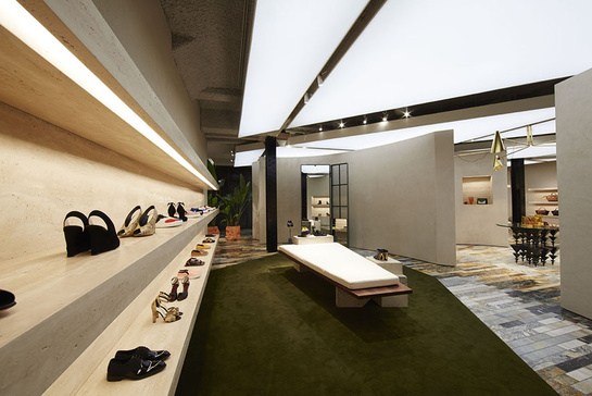 c__line_ouvre_sa_premi__re_boutique____londres_560344617_north_545x