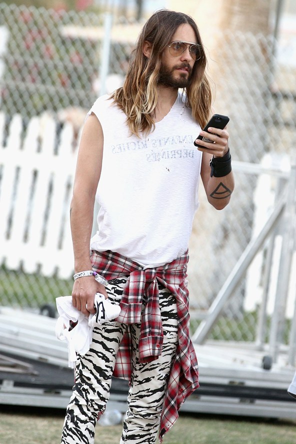 Jared-Leto-Vogue-14Apr14-PA_b_592x888