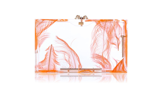 charlotte_olympia_ouvre_une_boutique____miami_pochette_feather_pandora_614250698_north_545x