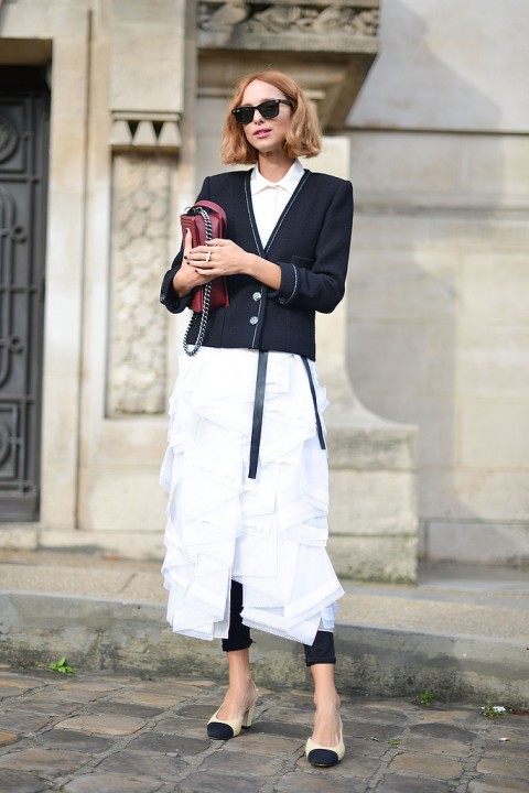 Candela-Novembre-added-hers-finish-black-white-Chanel-look