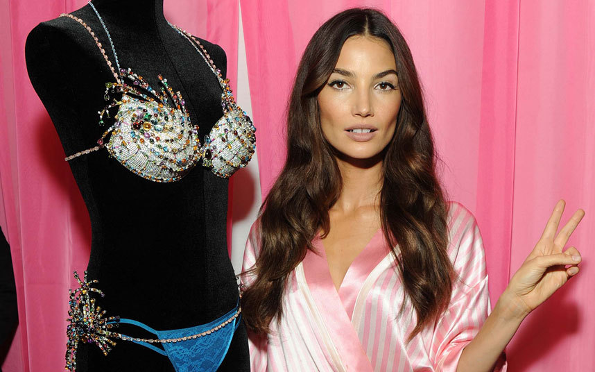 Lily_Aldridge_bra_3497224k