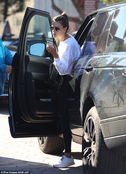 3D95B88300000578-4254288-image-a-125_1487887209636