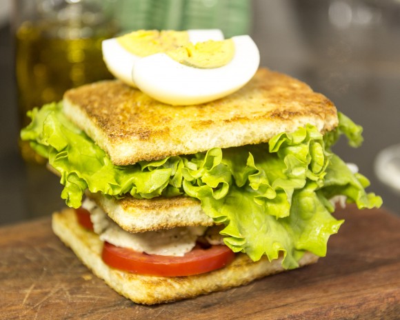 HB Café_club sandwich_DS_SP_2880x2304